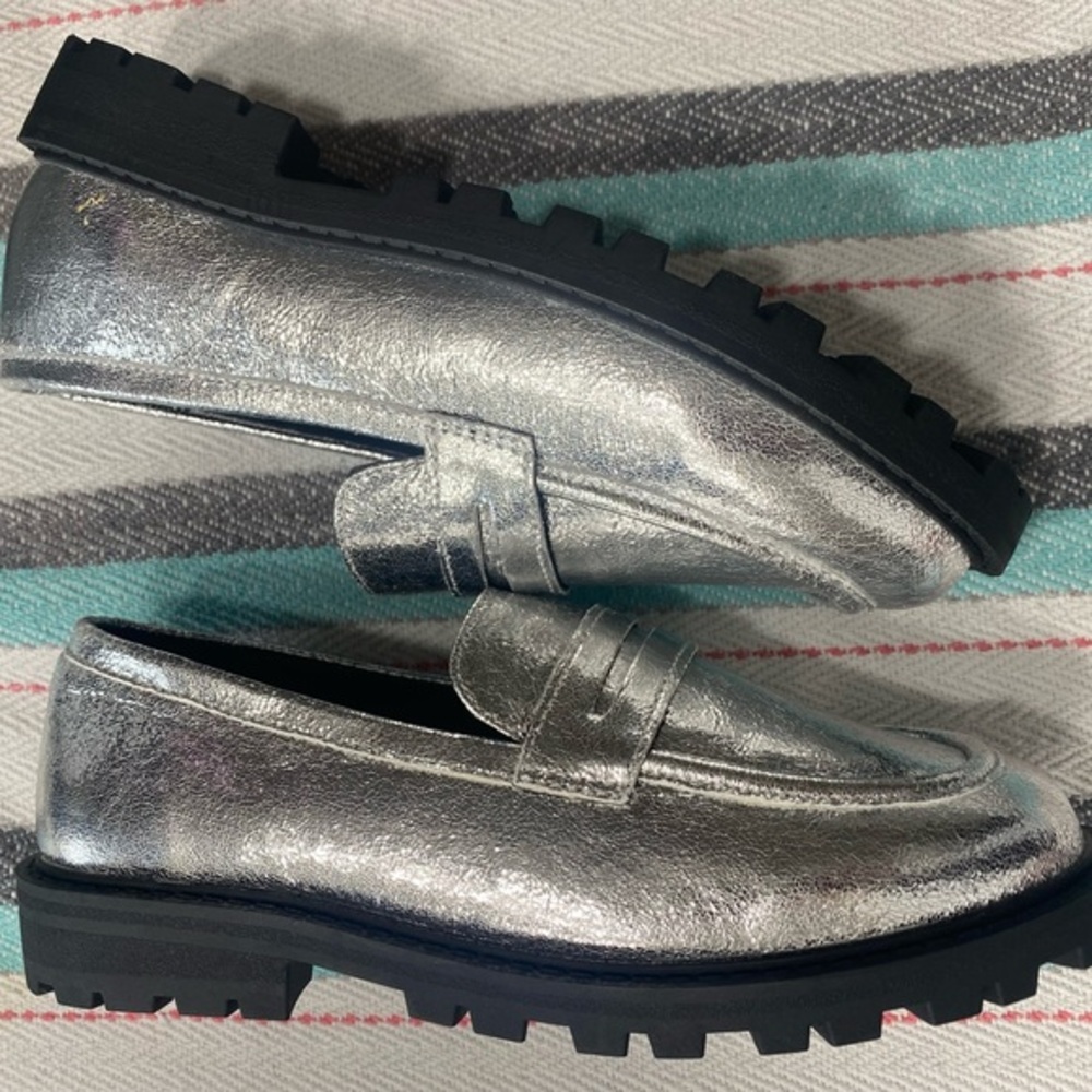 EMERSON loafers by NORDSTROM! Silver and oh so cool😎amp your gals show game🤩